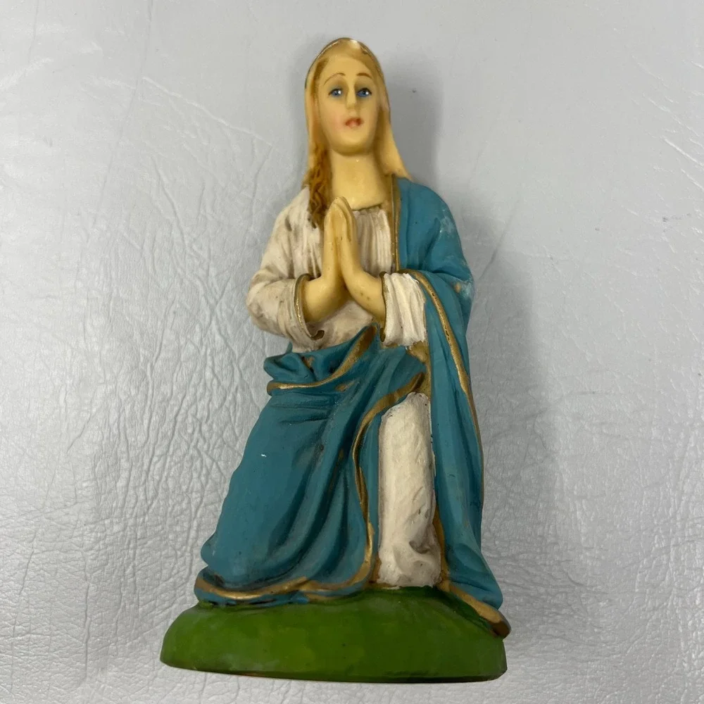Vintage Virgin Mary Figurine Nativity Creche Hand Painted in Italy 7‎ inch